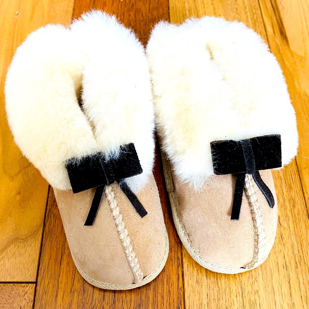 New Shearling Booties Baby Girls Size XL